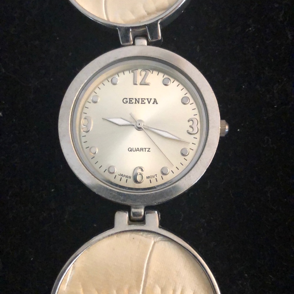 Geneva Watch - Picture 4 of 6